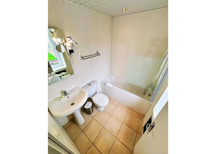 Escapade Saint Michel ベッド・アンド・ブレックファスト 3*